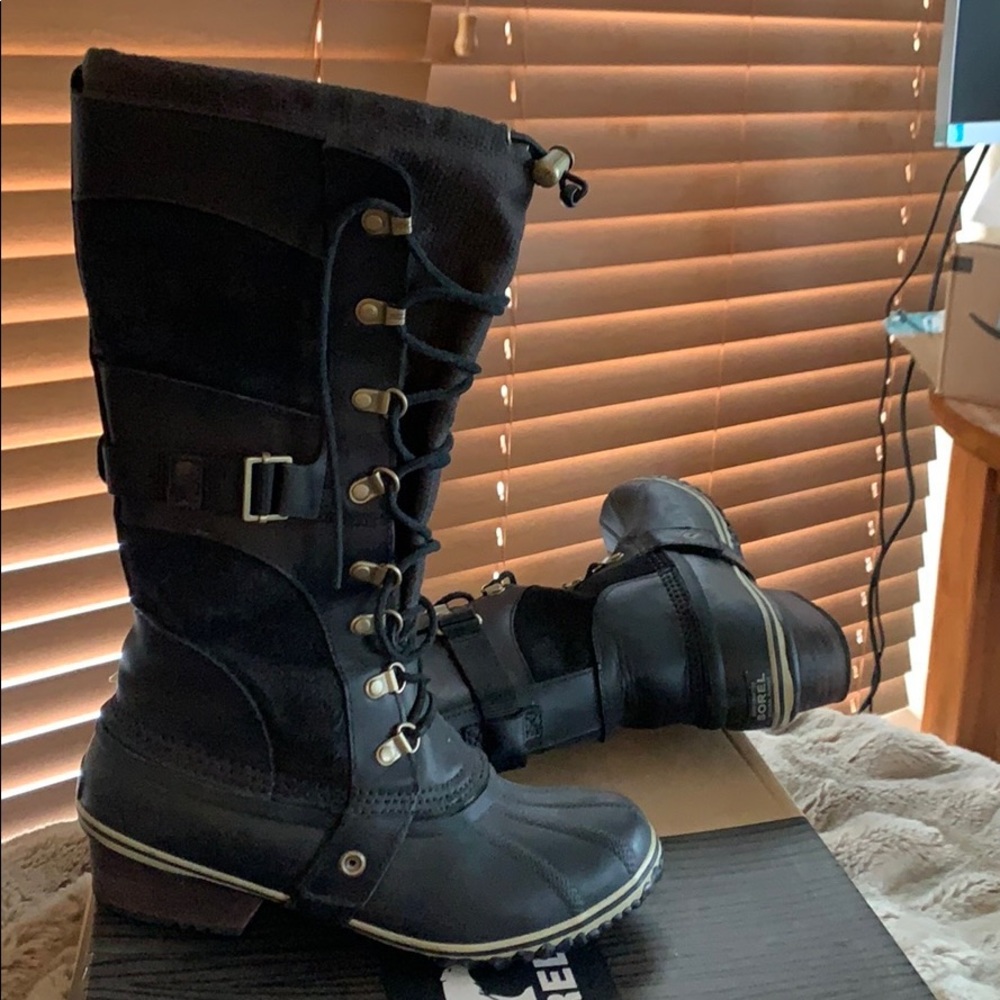 Sorel Conquest Carly Black Winter Boots